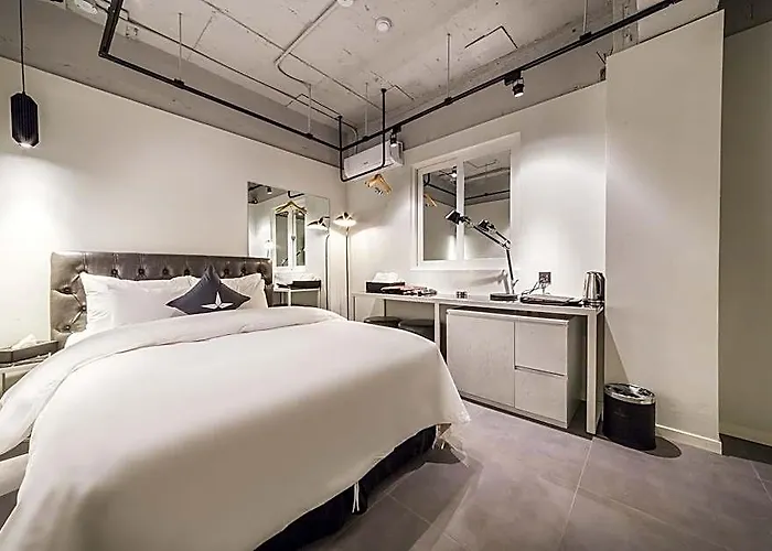 Seollung Star Hotel 2*